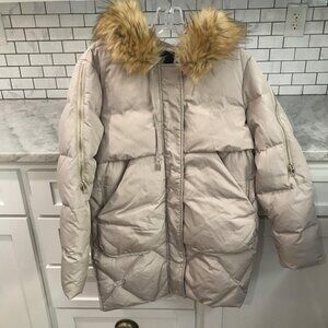 Orolay Down Jacket Womens Small Beige Puffer Coat Faux Fur Trim Parka Hood Warm